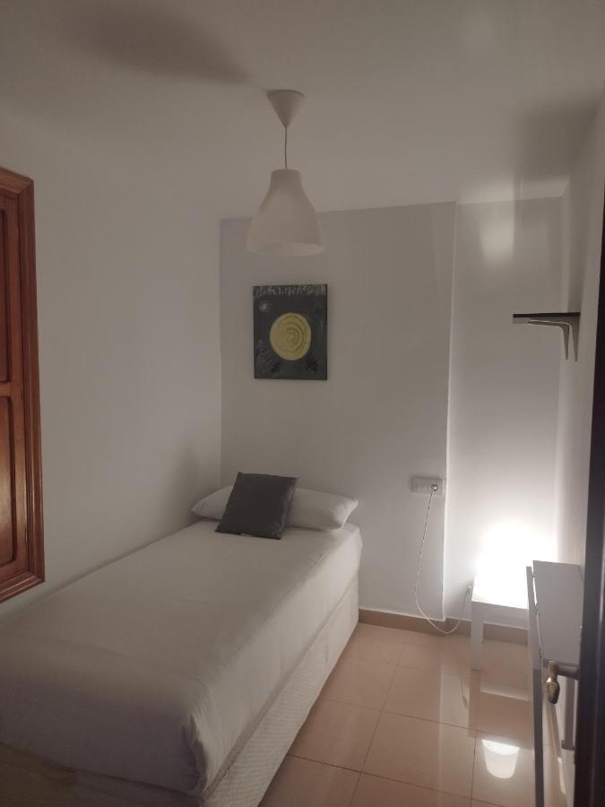 Rincon Muralla De La Macarena Siviglia Esterno foto